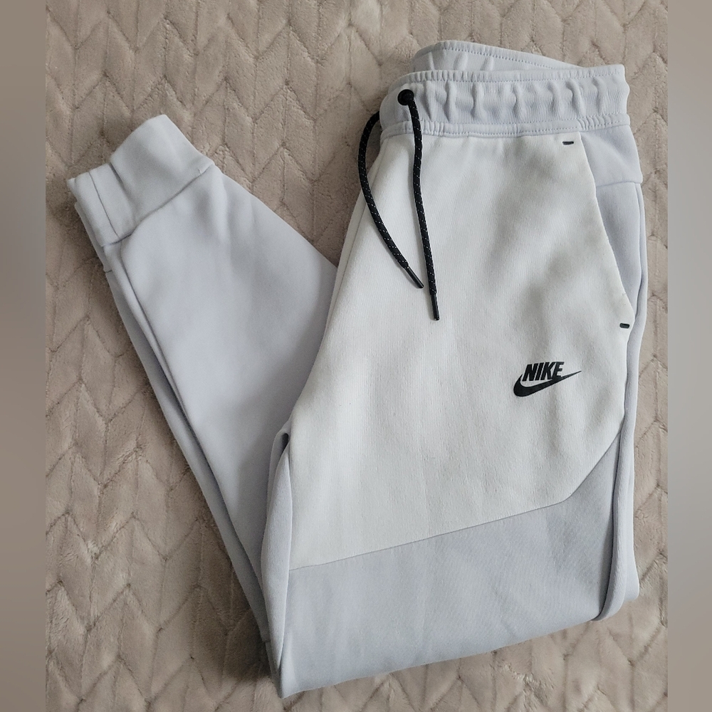 NIKE SMALL - Picture 10 of 10